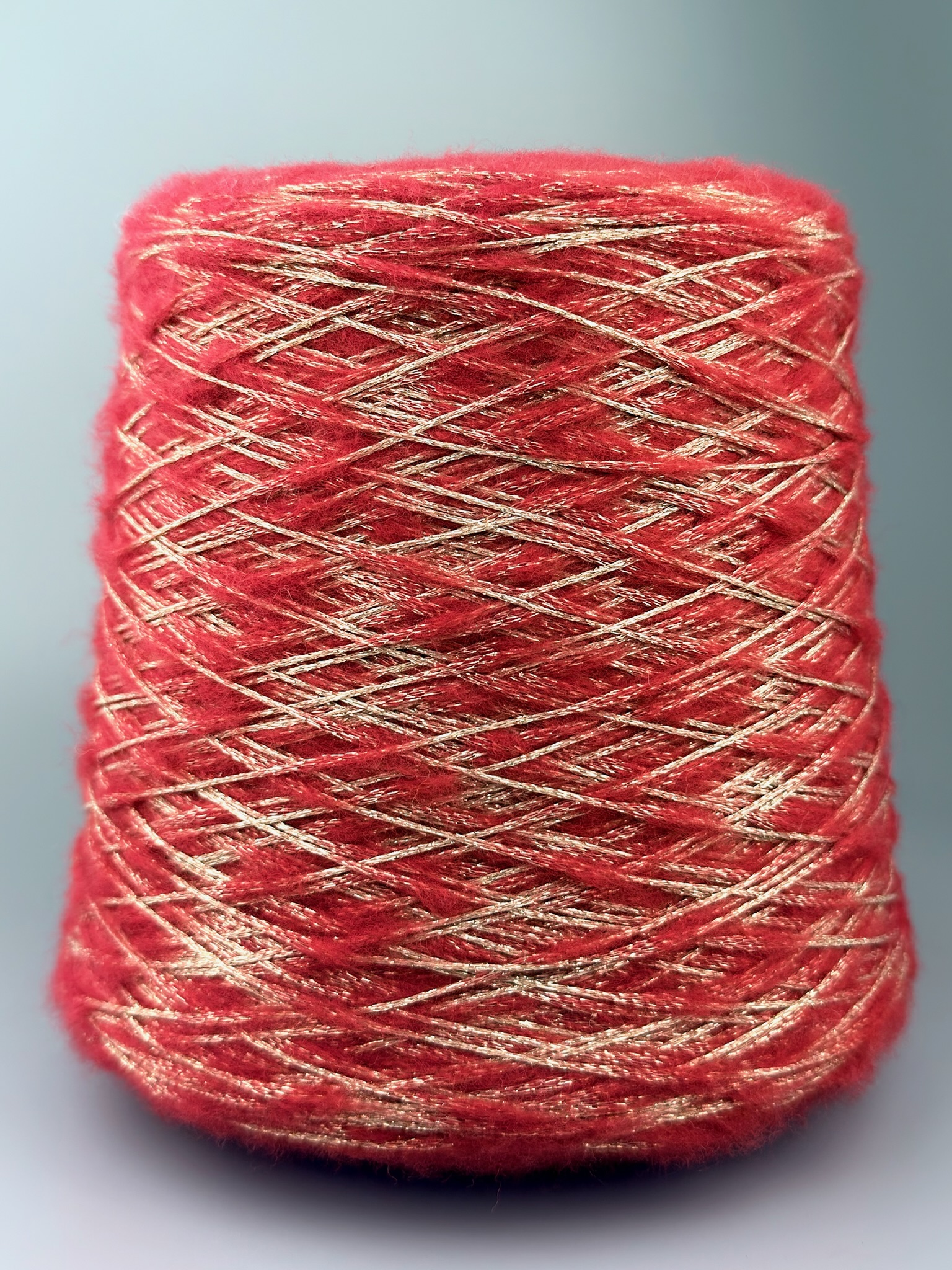 DI.VE Sfavilla Nm 4500 – Fantasiegarn aus Merinowolle Extrafine  col. Korallenrot mit Gold foto 2